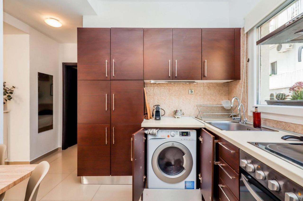 Happy Traveller - Luxury, Free Parking Apartment Thessaloniki Exterior photo